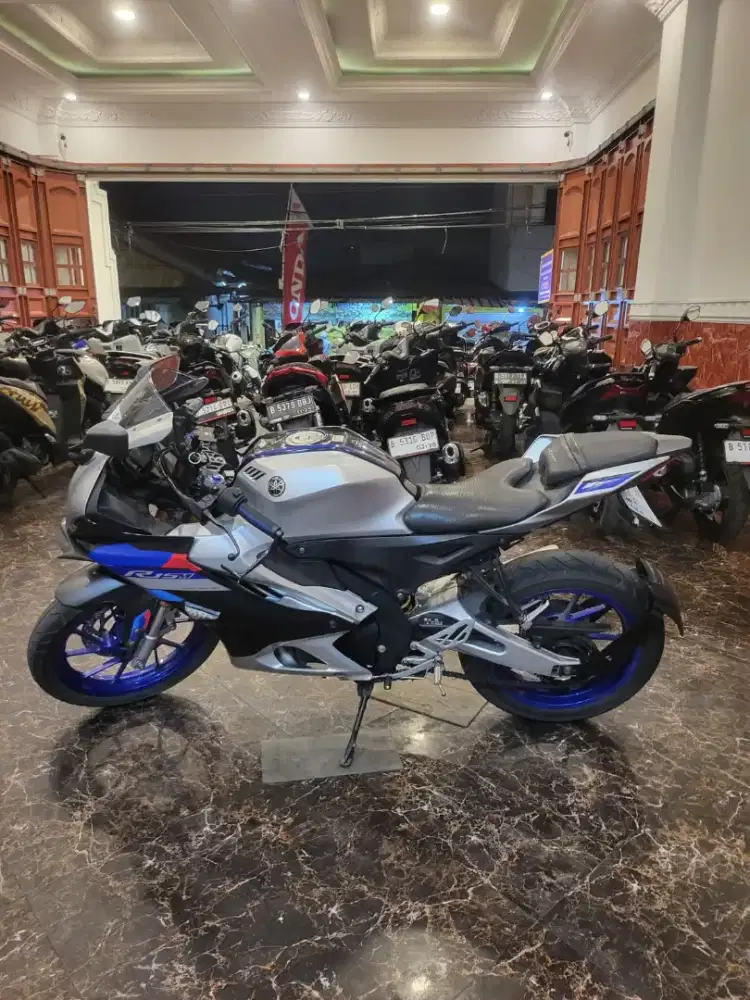 SELES KOM DP 1 JT R15 V 4 2023 ABS MOTOR GRES KAYA BARU KM RENDAH