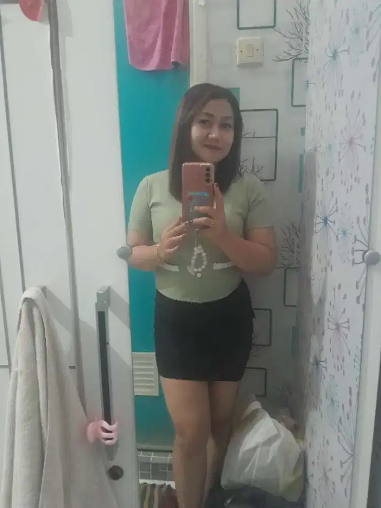 Sy mencari pekerjaan