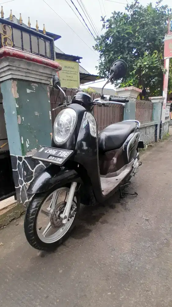 Bismillah jual honda scoopy esp thn 2016
