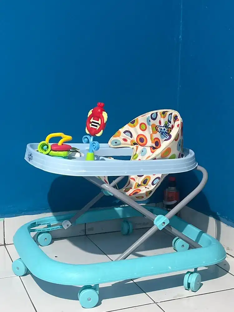Baby Walker / kereta bayi