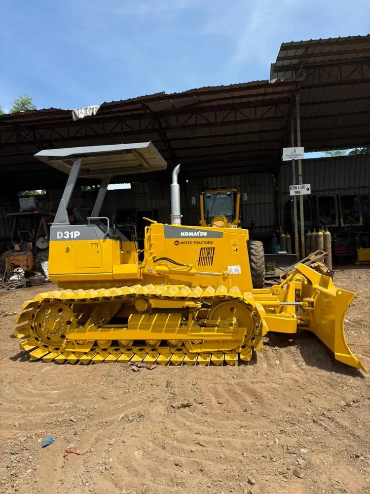 Dijual ! Bulldozer Komatsu D31P-20. Ex Japan !