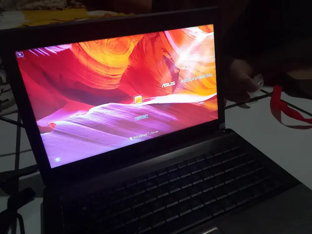 Jual laptop merek asus tahun 2011