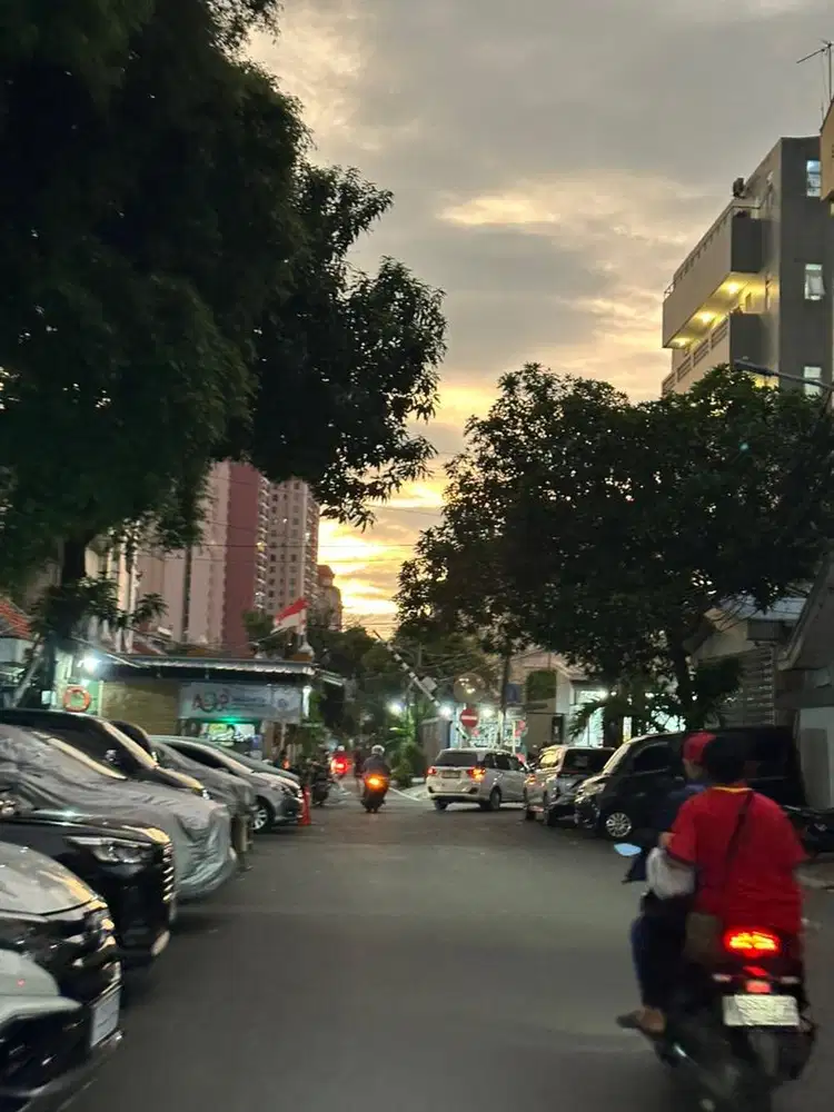 LOWONGAN KERJA – STAFF WANITA