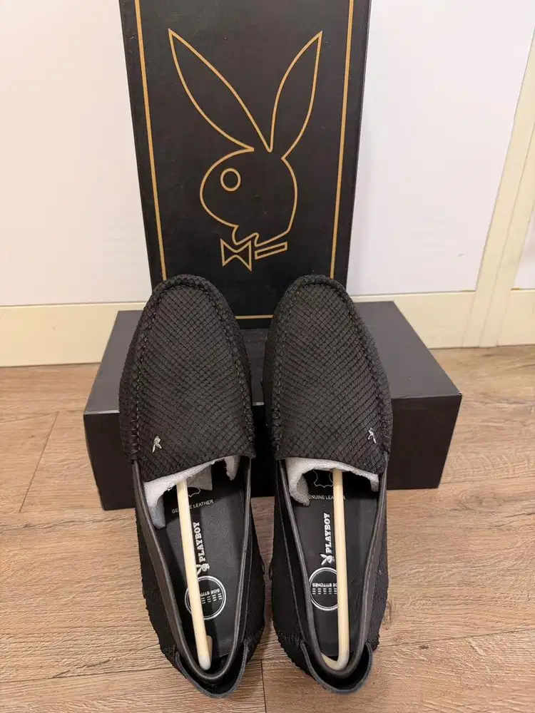 Sepatu Pria Playboy Classic Design size 43 Original
