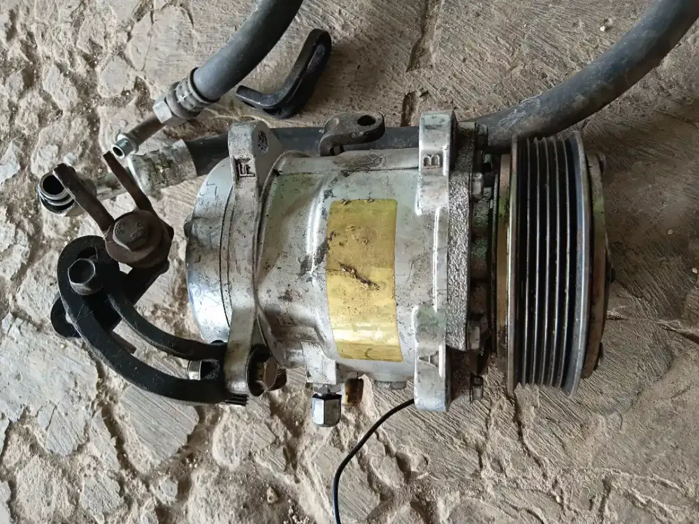 Dijual kompresor AC bekas, Mobil Hyundai Accent Thn 2000 harga 500 rb