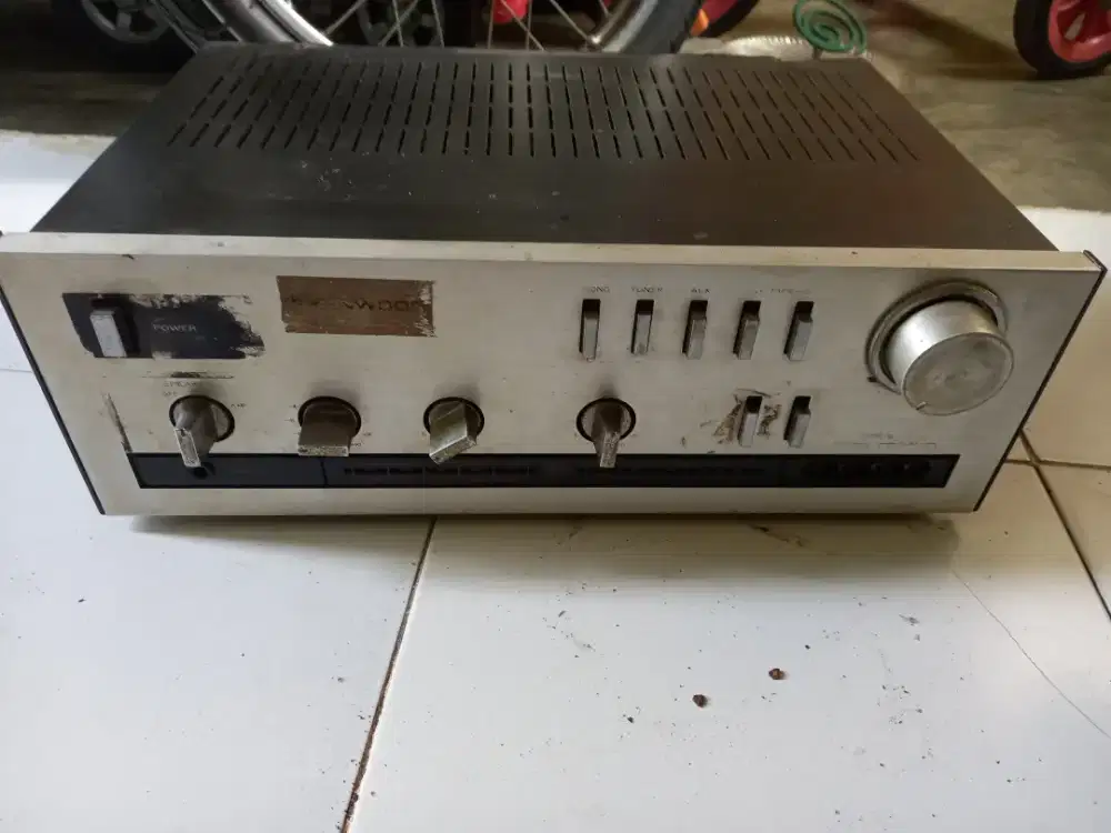 Kenwood KA400 amplifier