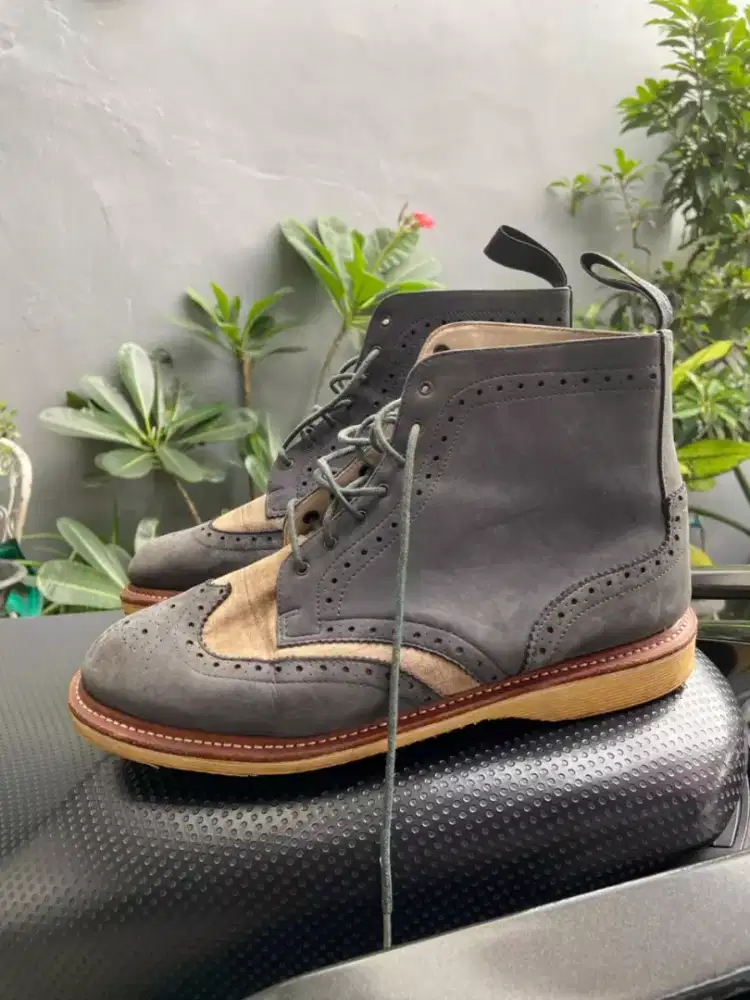 Sepatu Dr.Martens Bentley Original