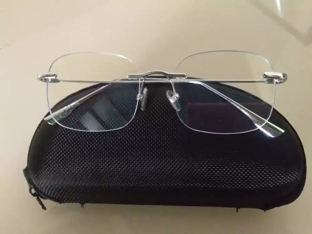 KACAMATA RIMLESS