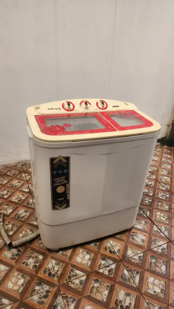 Mesin cuci 2 tabung akari 8kg