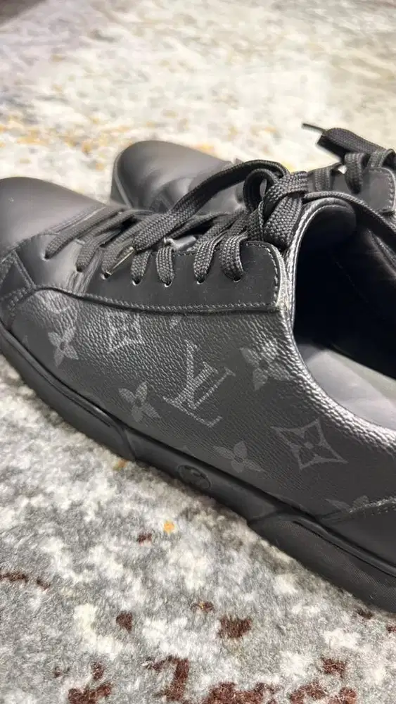 Sepatu LV (Original)