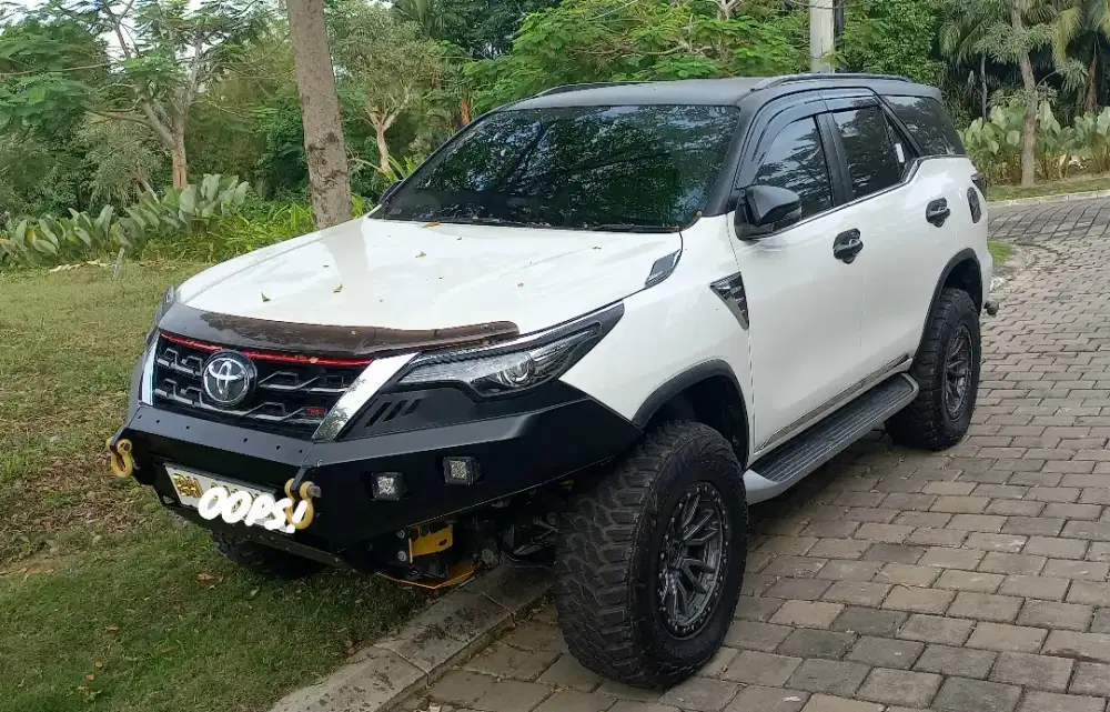 Dijual, Mobil Toyota Fortuner VRZ 4x2 2018