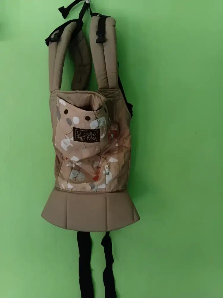 Carrier M shape cuddle me, bekas rasa baru