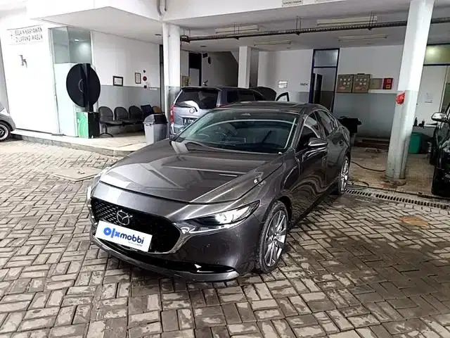 LOW DP Mazda 3 2.0 Sedan Bensin-AT 2023 NAE