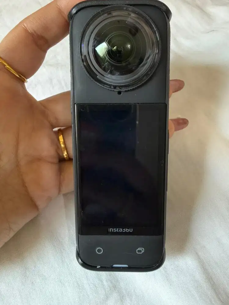 Di jual insta360 X4 like new