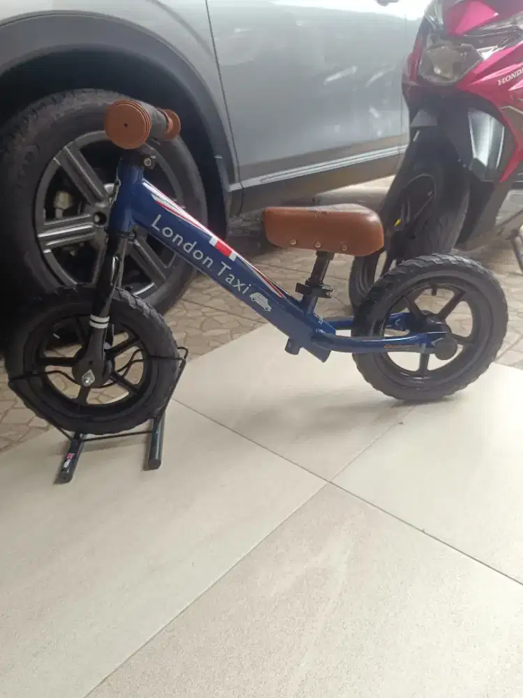 Balance Bike London Taxi Mulus