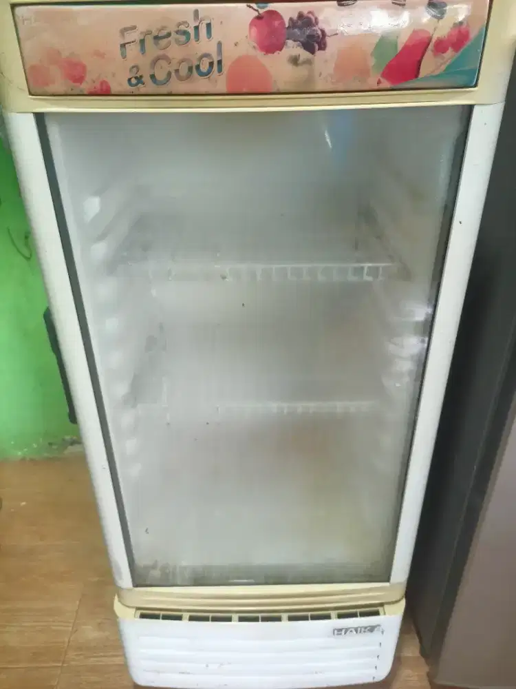 Showcase mini 2 rak tinggi 130 cm