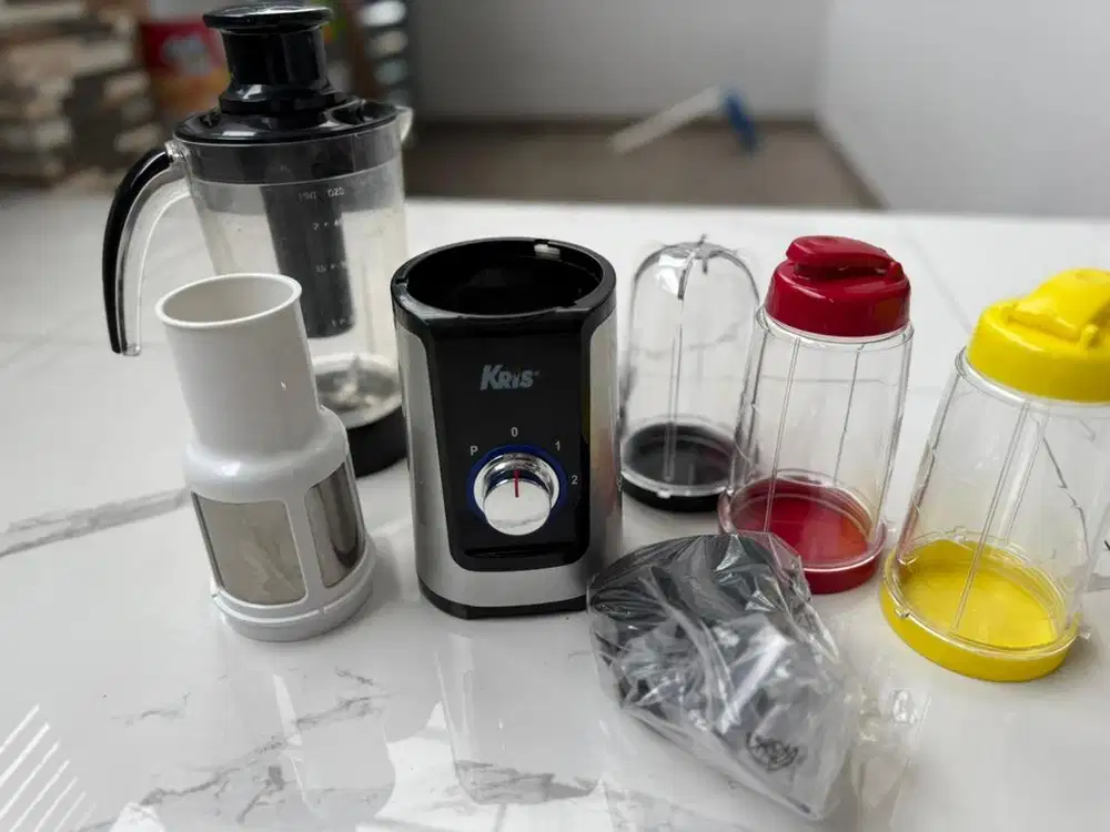 Dijual cepat Blender krisbow 1set bekas pemakaian sendiri