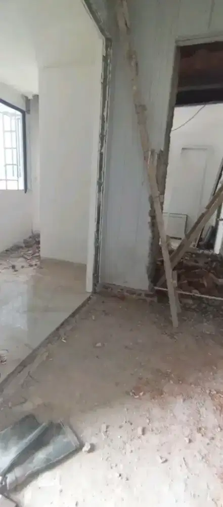 Tukang harian dan borogan