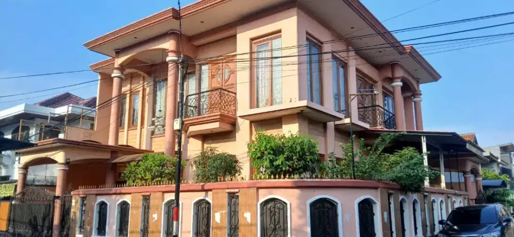 Jual Cepat Rumah Mewah 2 Lt Siap Huni
Rawamangun Jakarta Timur