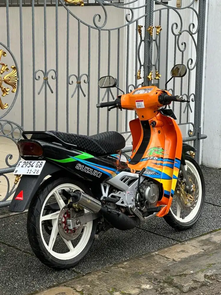 Satria Lumba 2tak asli orange hitam 2003