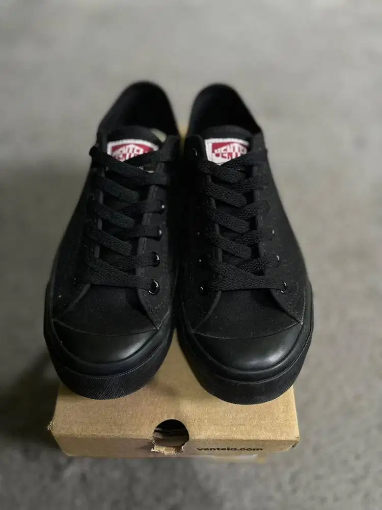 Sepatu ventela basic