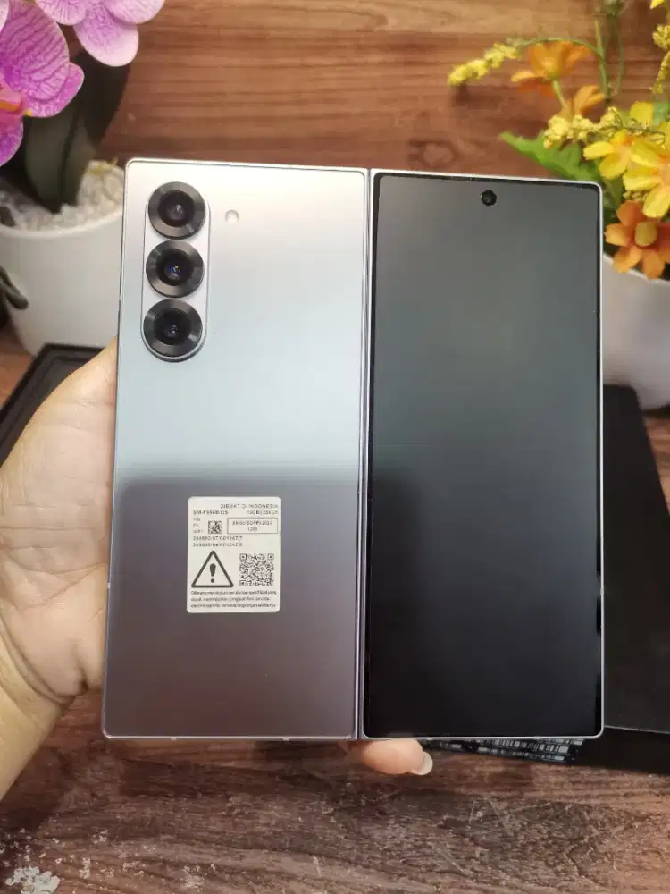 Samsung z fold 6 silver 12/256 gb mulus 99% ful original garansi sein