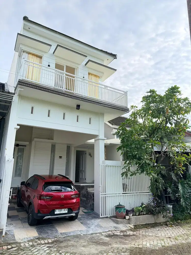 Dijual rumah perum patraland place tasikmadu