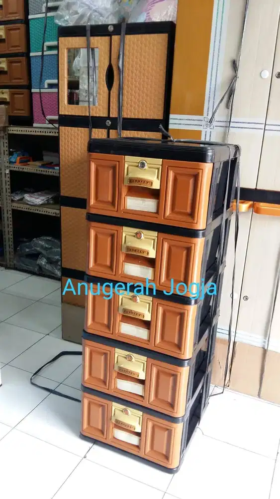 lemari Napolly STB 5