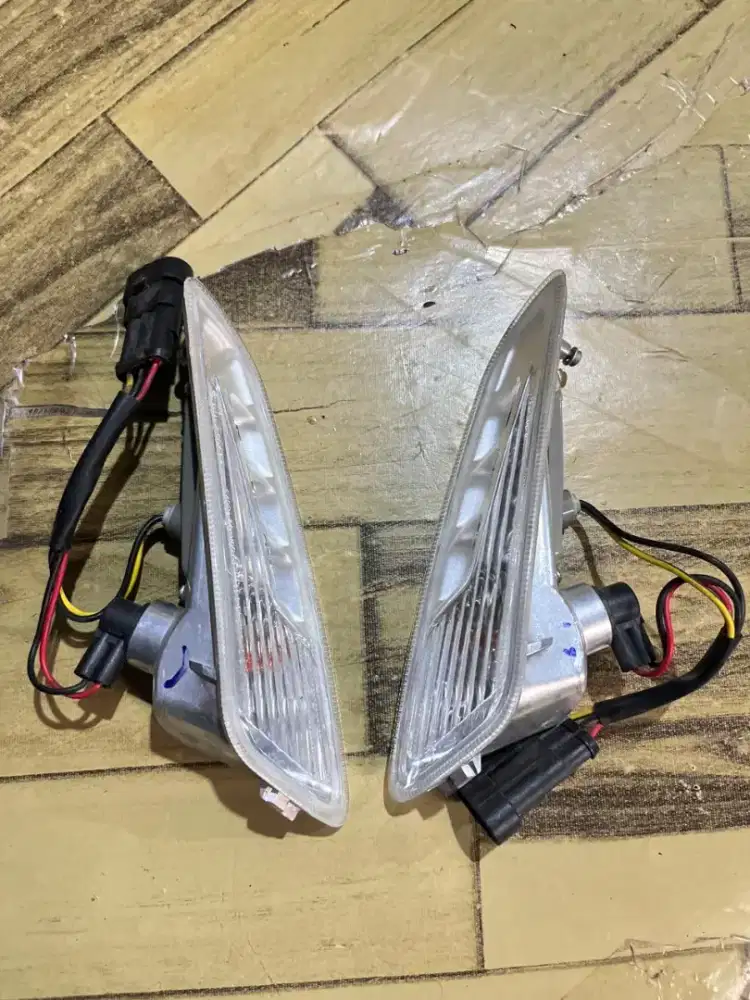 Lampu sen piaggio LX