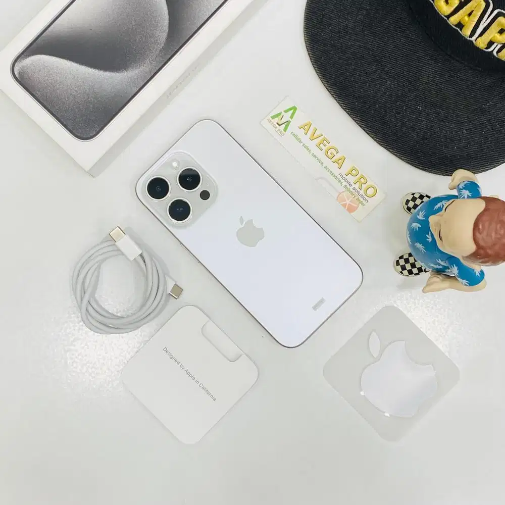 Second iPhone 15 pro 128 gb space white titanium