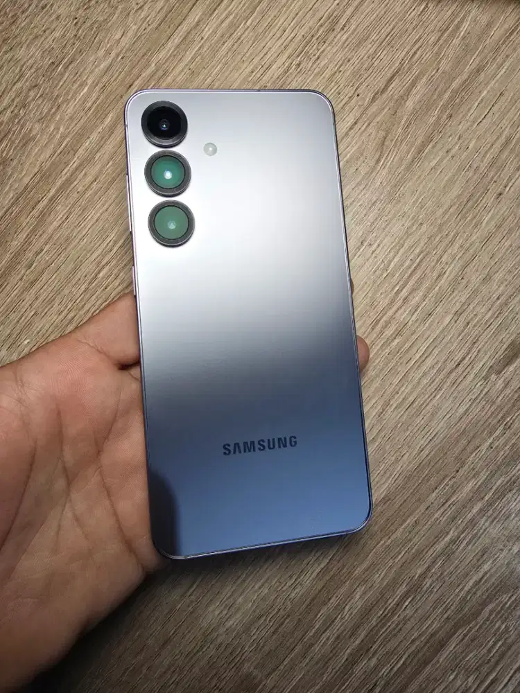 Samsung S25 12/256 Garansi Resmi, pakai 2 bulan