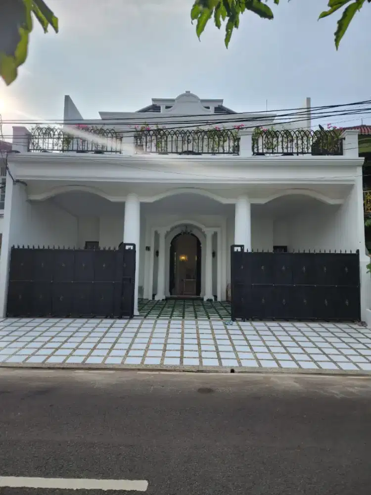 Rumah BrandNew Classic Pondok Indah Jakarta Selatan