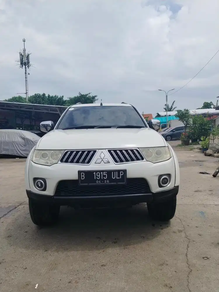 Mitsubishi pajero exeed 2.5
