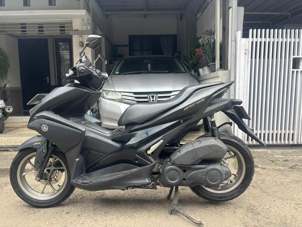 Aerox 155cc 2020 hitam
