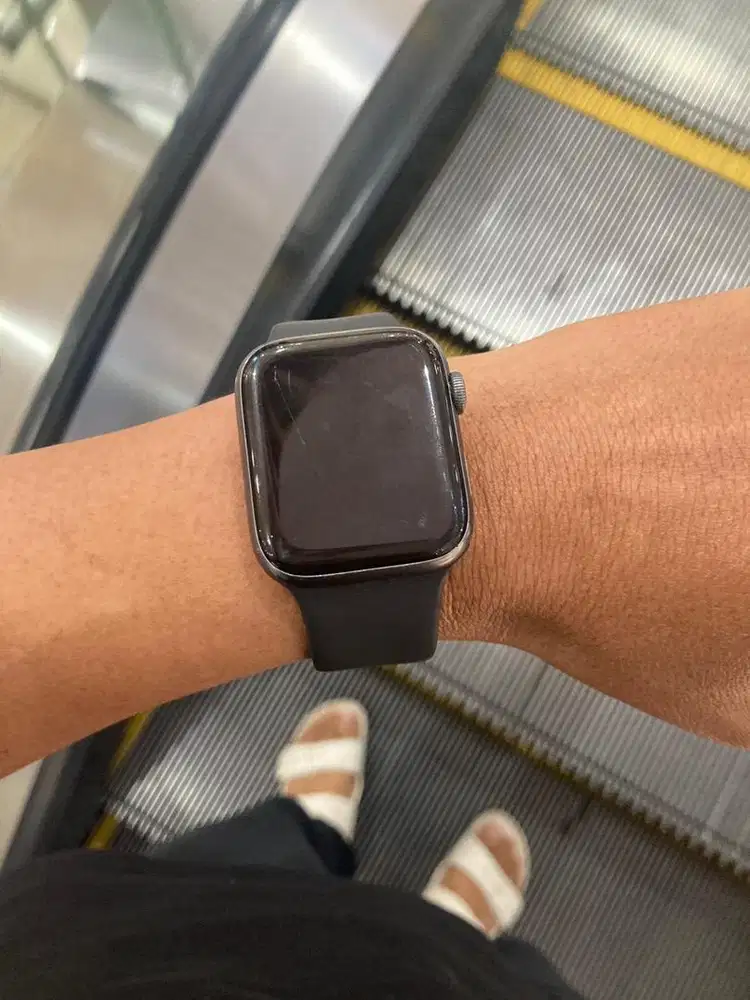 apple watch 4 44 mm ibox