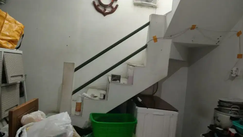 Dijual rumah 1 lantai dalam komplek di Antapani