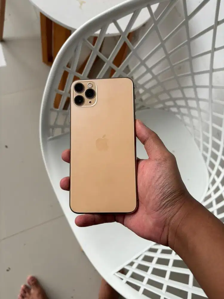 JUAL iPhone 11 Pro Max Gold – IMEI Permanen Terdaftar