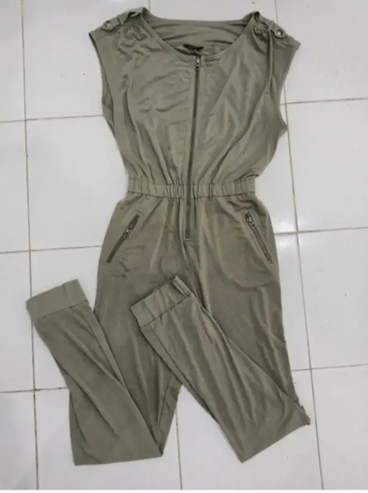 Jumpsuit premium branded GUESS