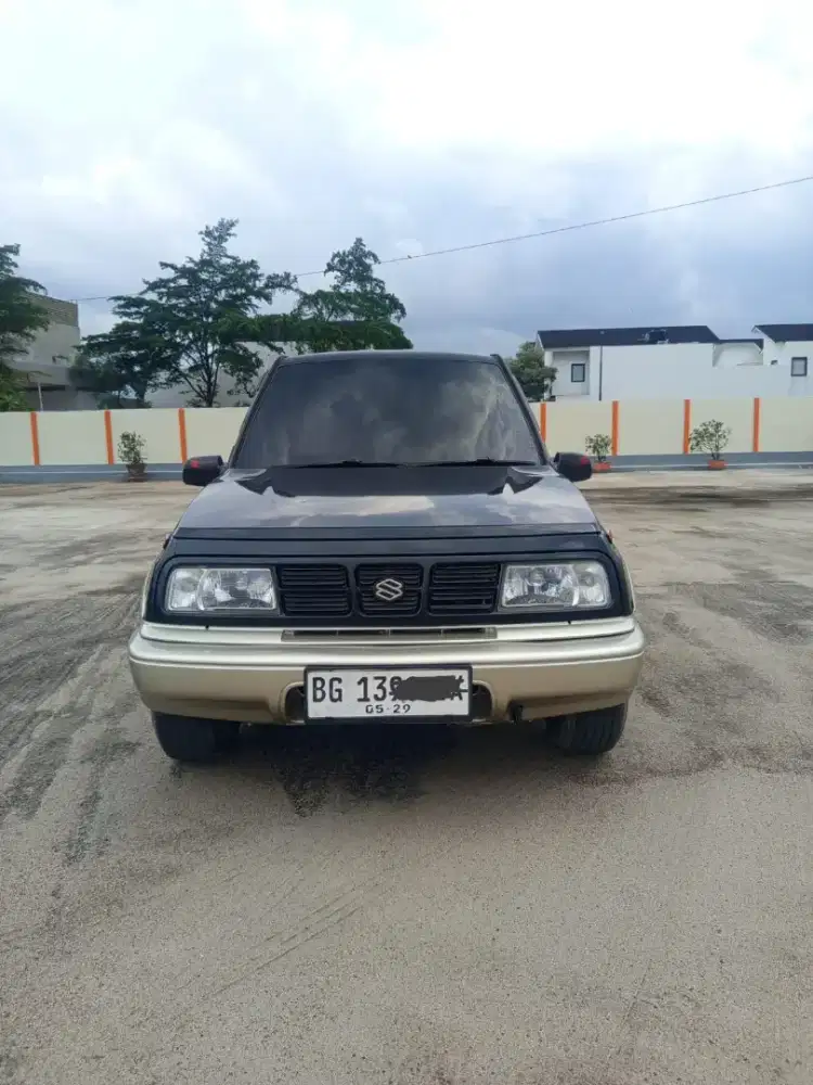 Suzuki Escudo 1998 Bensin