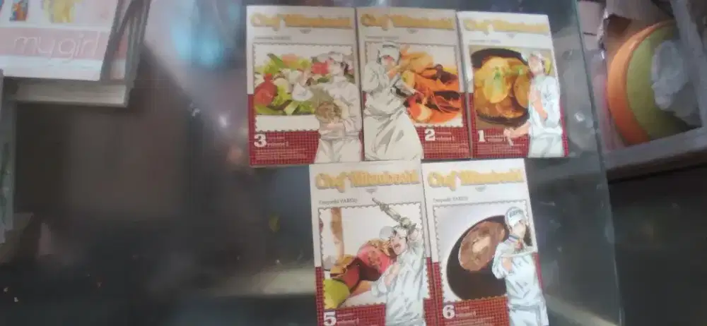 Komik fiturunkan harga supaya yg bc hapy yg jual juga senang