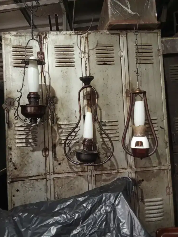 Lampu gantung antik vintage