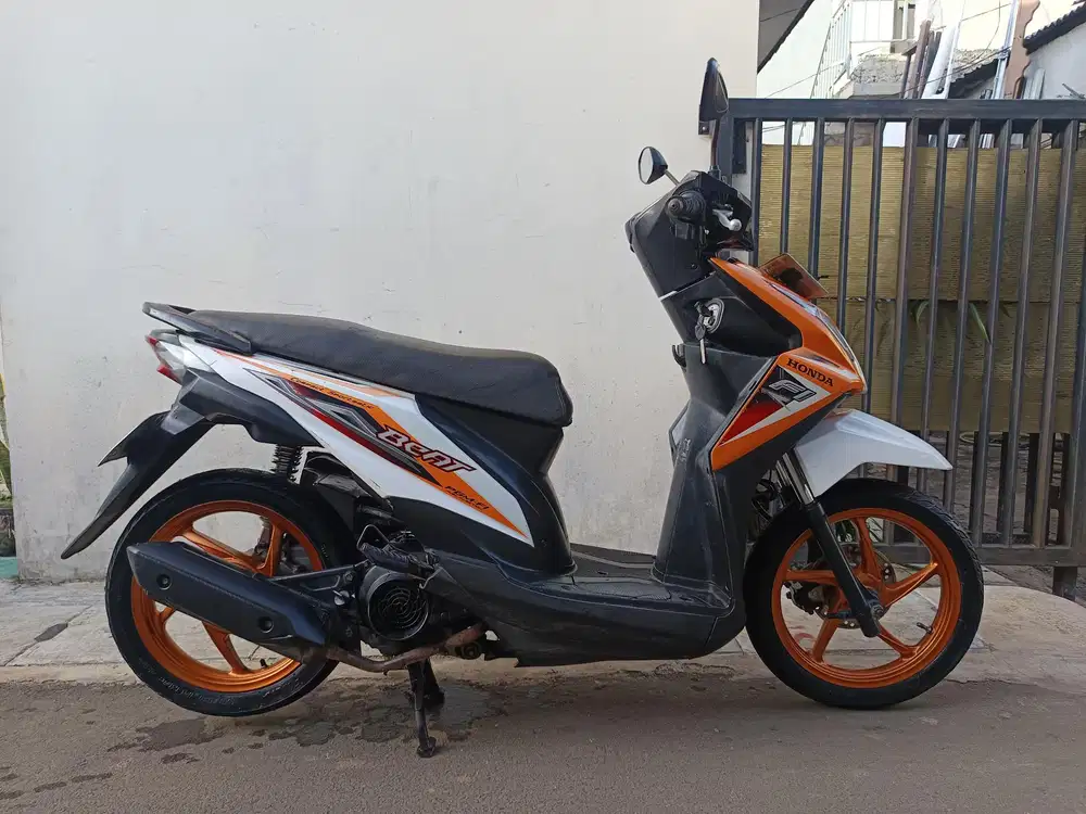 Honda beat fi 2014 lengkap bagus