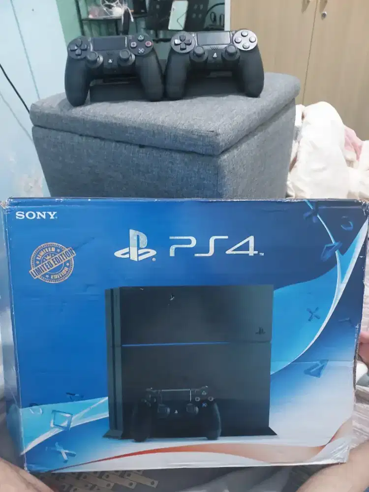 PS 4 / PS4 atau Playstation 4 Ori