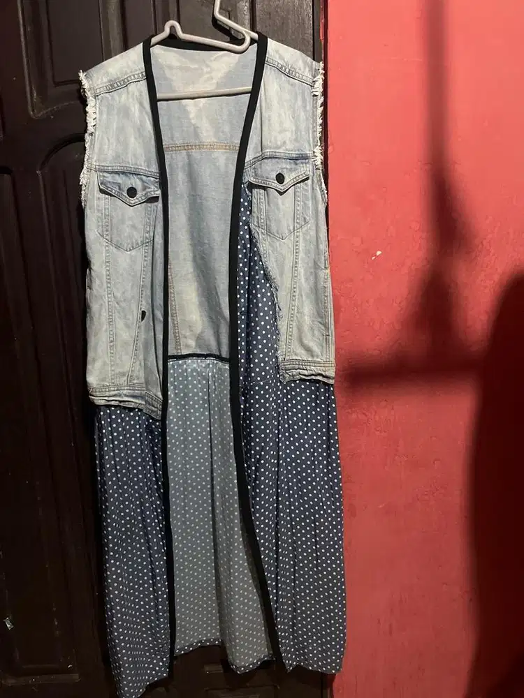 Preloved Cardigan Jeans