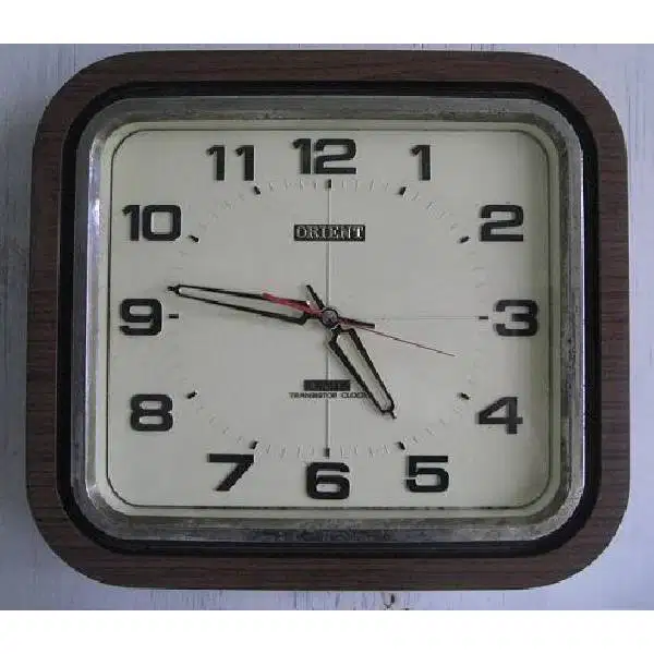 Vintage Transistor jam dinding antik ORIENT era 70an made in Japan