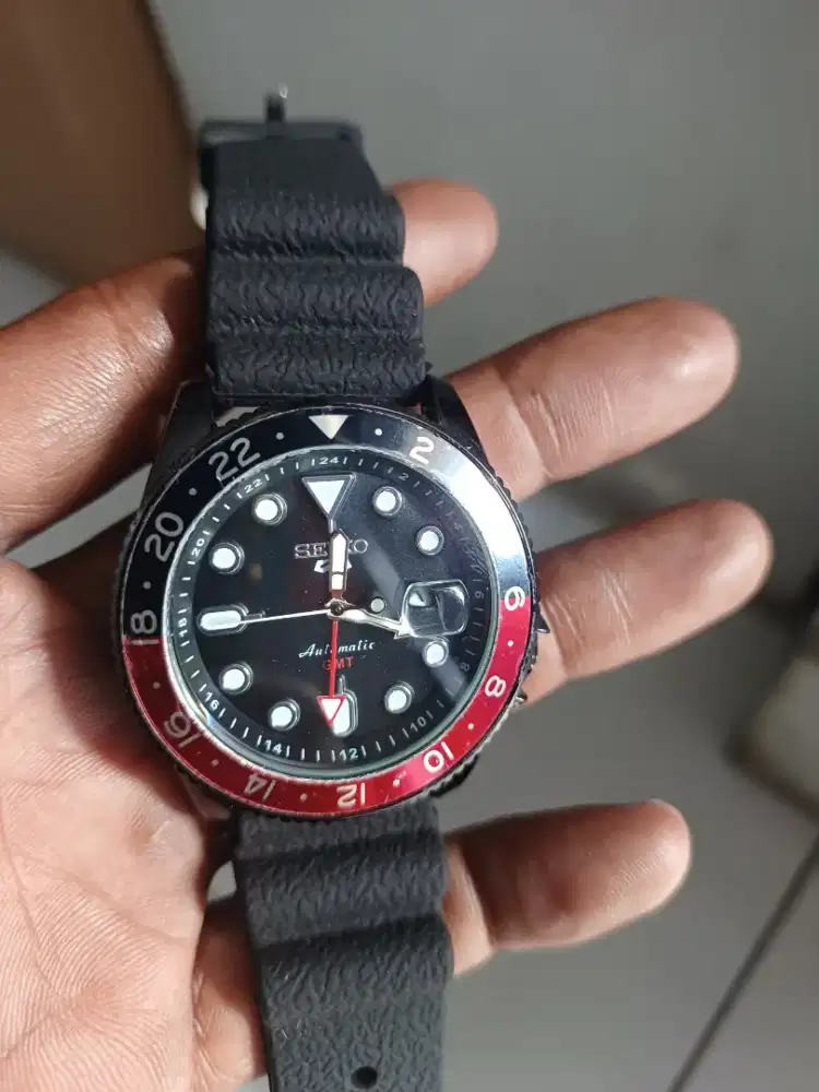 Jam tangan pria