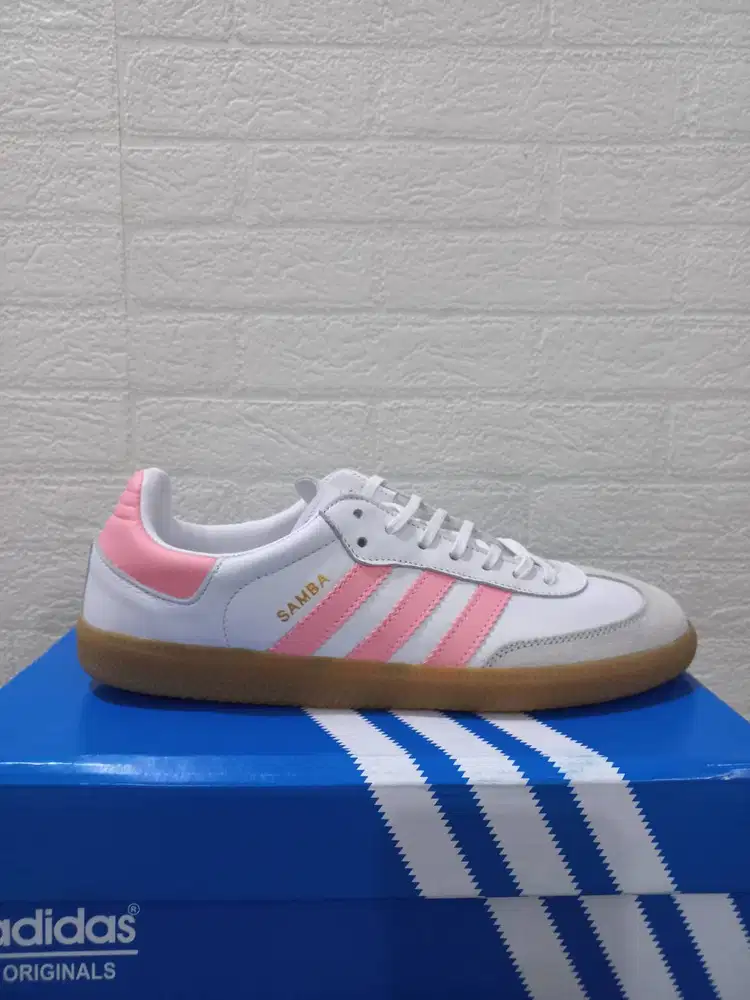 SEPATU BNIB NEW LENGKAP DENGAN BOX