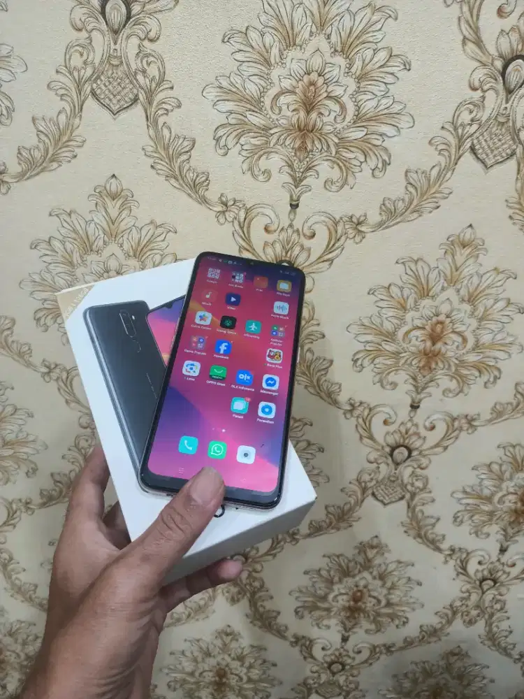 oppo A5 2020 ram 4/128 normal semua hp sm dus saja