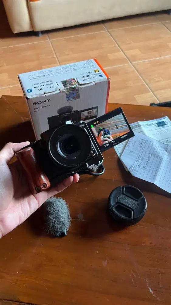 KAMERA SONY ZV1 ZV-1 BEKAS SECOND SURABAYA