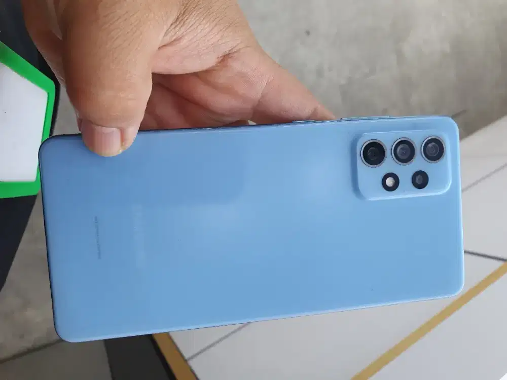 Samsung A72 8/256gb